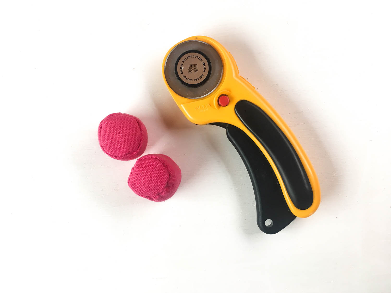 Olfa 45mm Deluxe Ergonomic Rotary Cutter